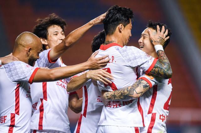 开云体育网页版入口-【中超】冯劲先后助攻张琳芃恩迪亚耶 海港2比0河北